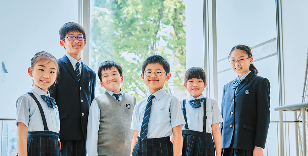 就実小学校の制服 就実小学校 グローバル社会を豊かに生きる 就実小学校の制服 就実小学校 グローバル社会を豊かに生きる