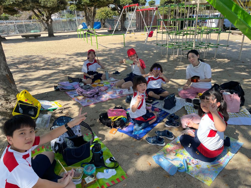 探究】B4 120周年広報隊 | 就実小学校 - グローバル社会を豊かに